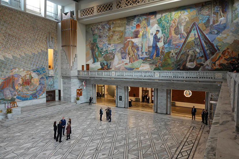 King Willem-Alexander roundtable discussion town hall Oslo