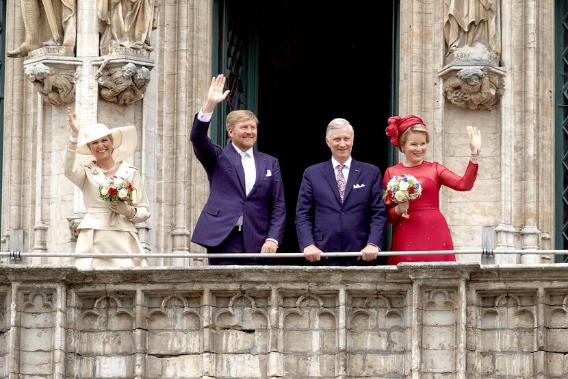 Meeting with the mayor of Brussels and walkabout in Grand-Place state visit Belgium King Willem-Alexander and Queen Máxima